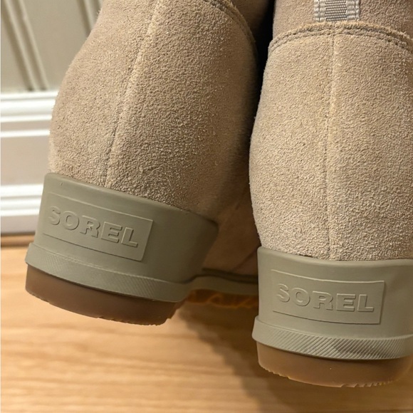 Sorel Evie Sport Suede Lace Bootie Sz 9 Style NL3817-251 Tan Comfort - Picture 6 of 9